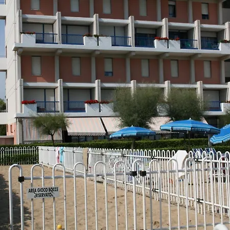 Condominio Penelope 101 *